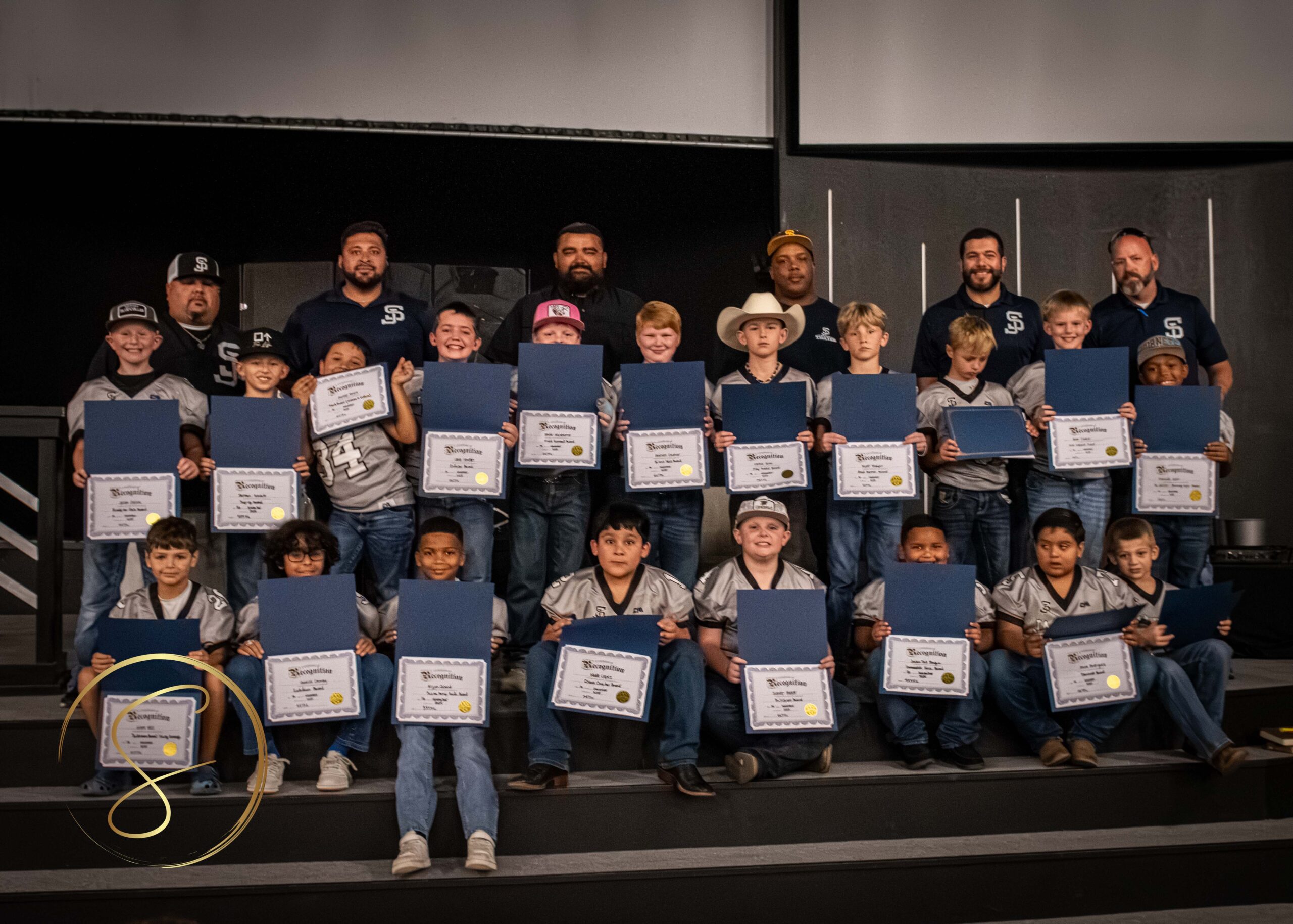 Rights reserved byDigitalBySimon