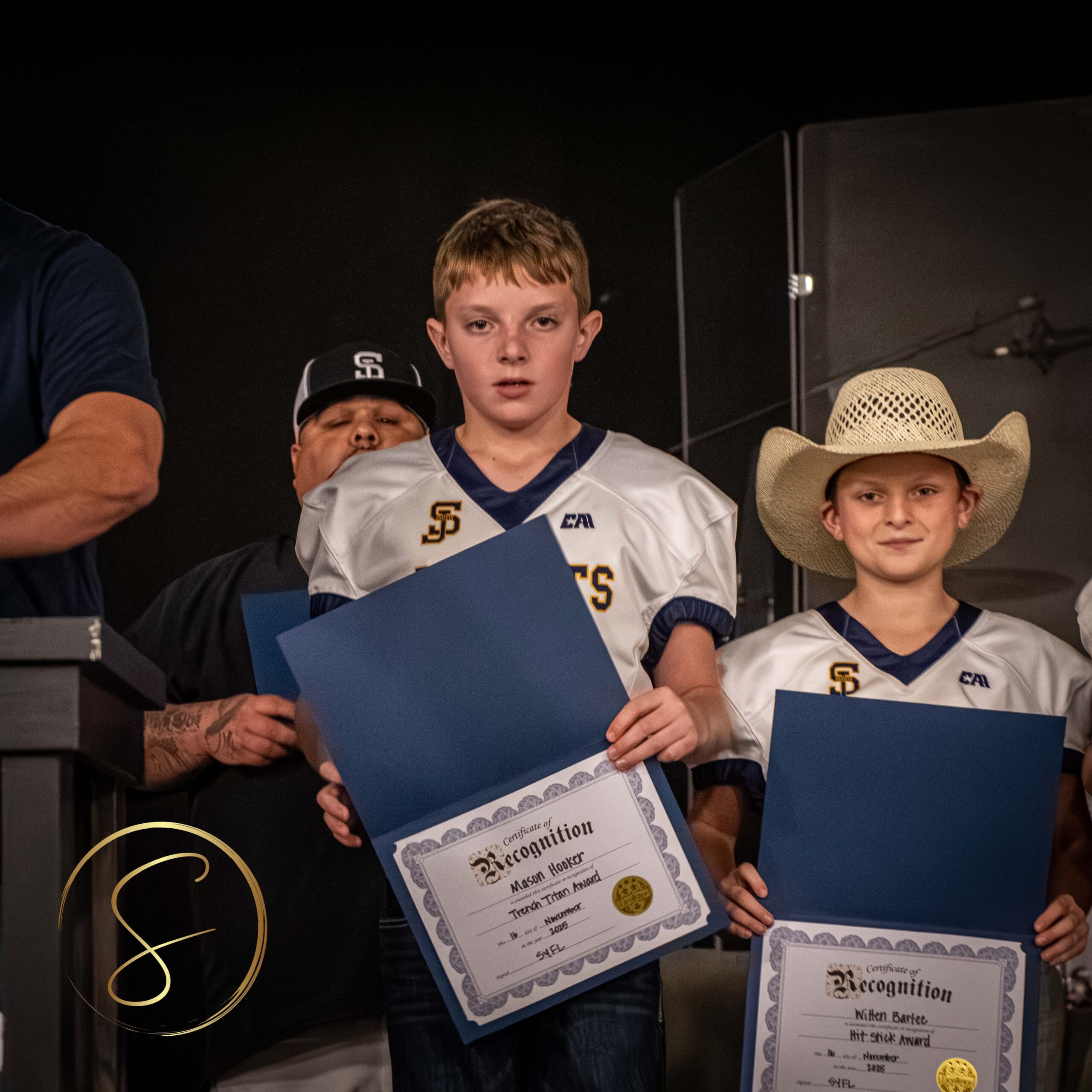 Rights reserved byDigitalBySimon