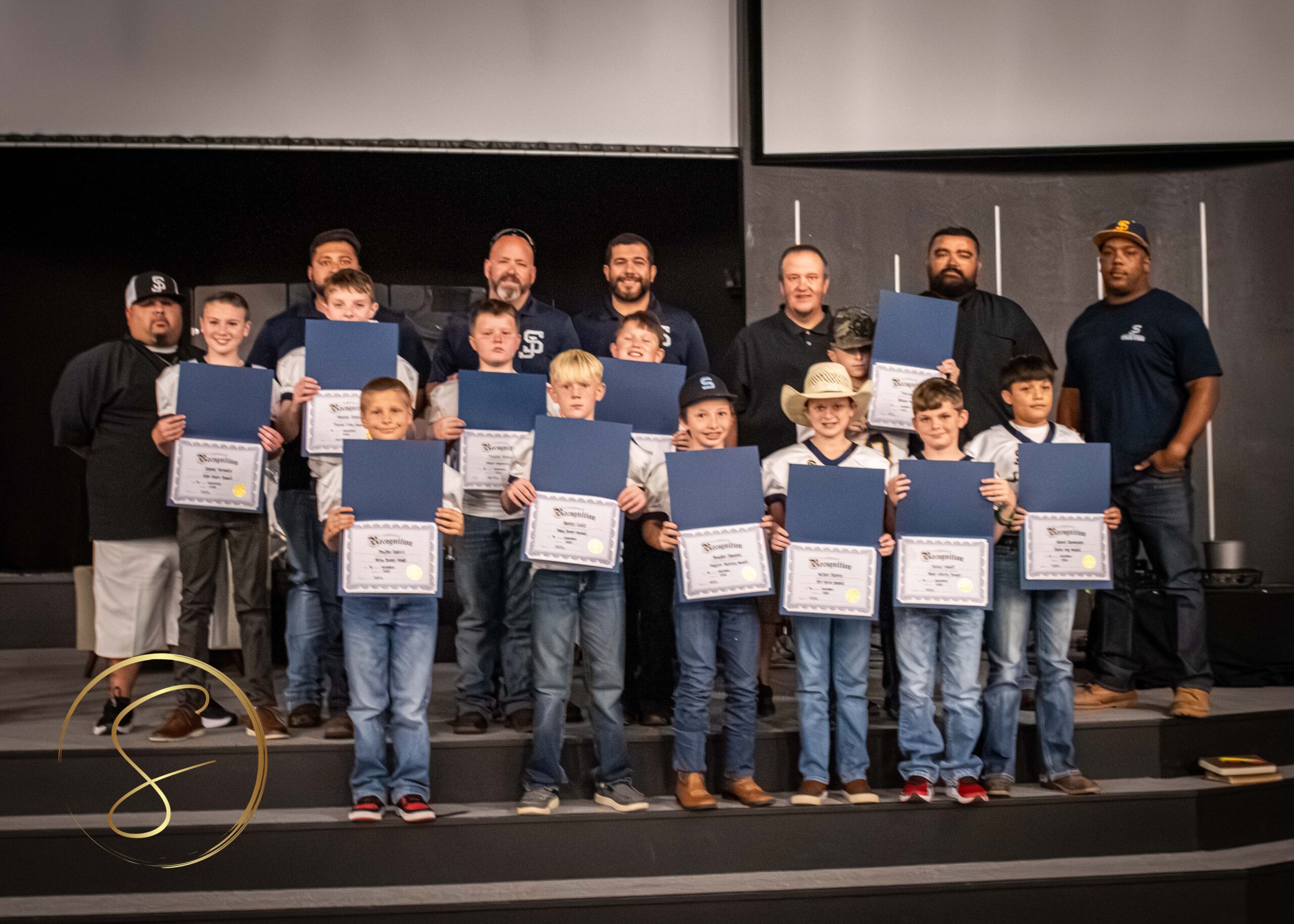 Rights reserved byDigitalBySimon