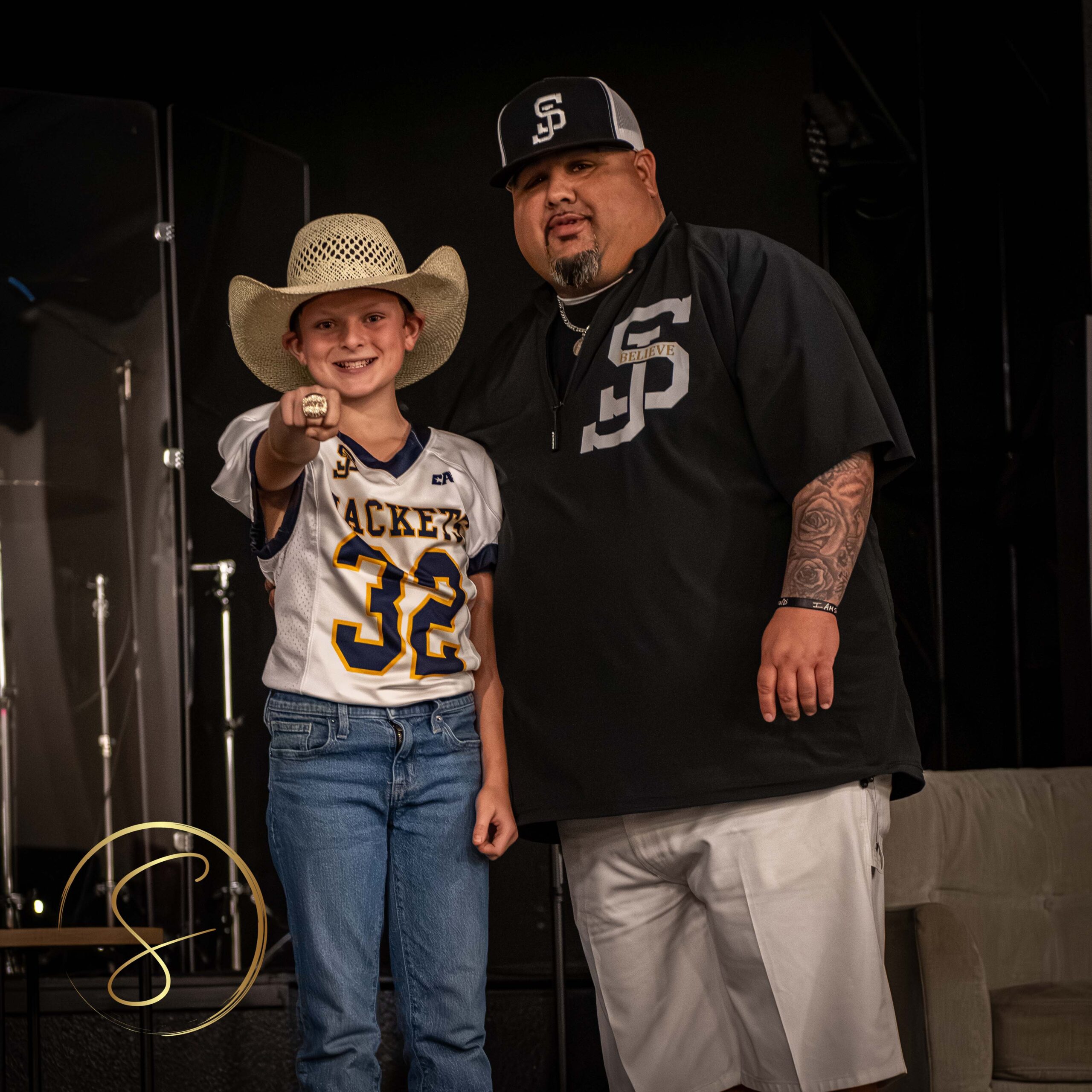 Rights reserved byDigitalBySimon