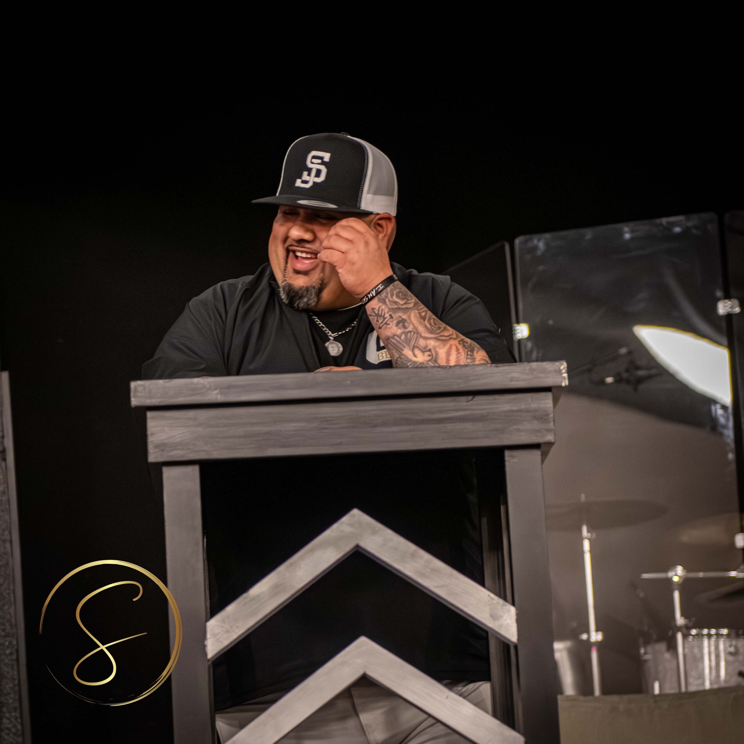 Rights reserved byDigitalBySimon