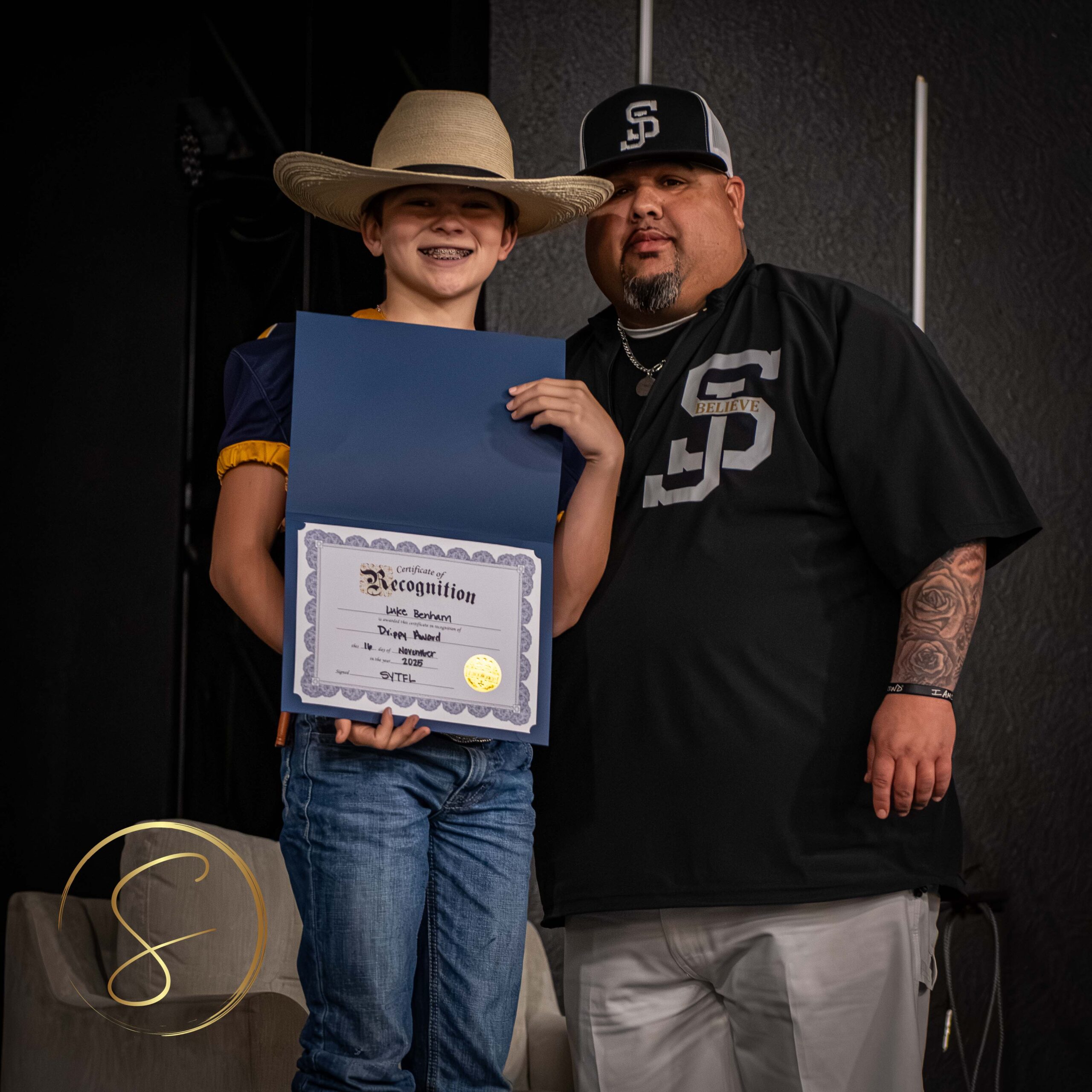 Rights reserved byDigitalBySimon