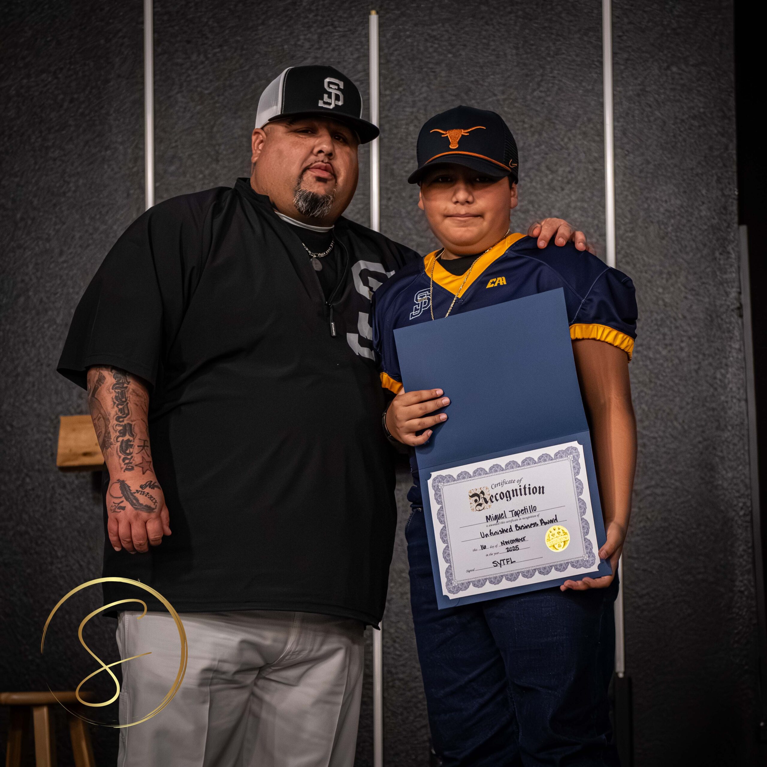 Rights reserved byDigitalBySimon