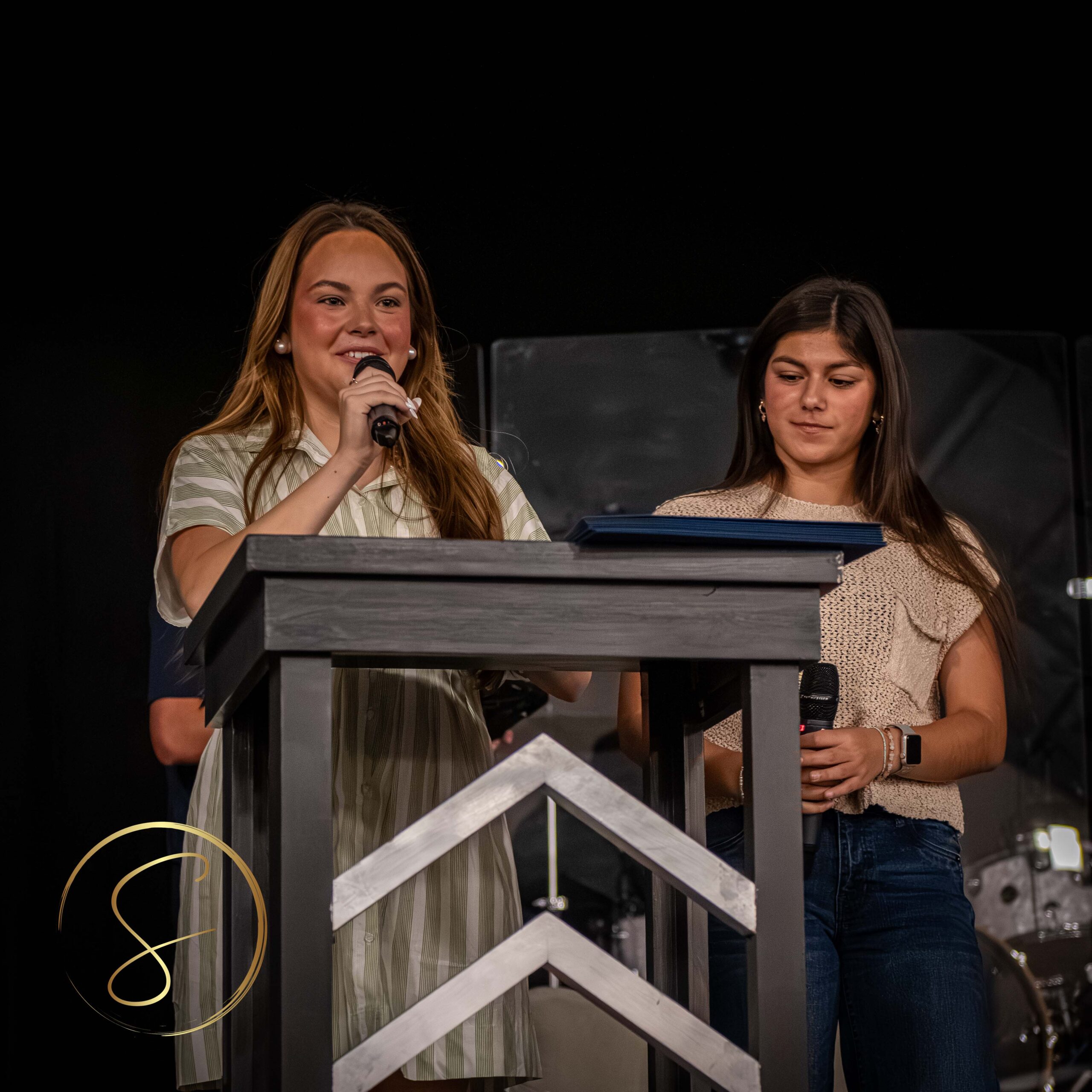 Rights reserved byDigitalBySimon