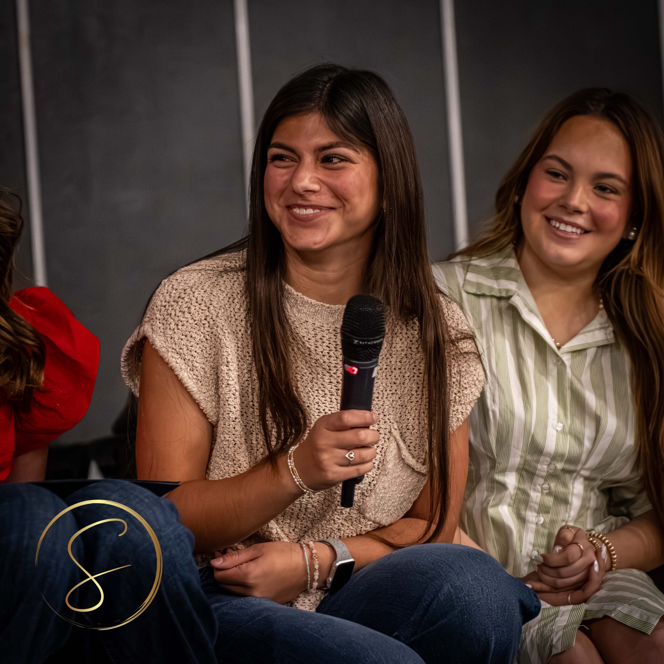 Rights reserved byDigitalBySimon